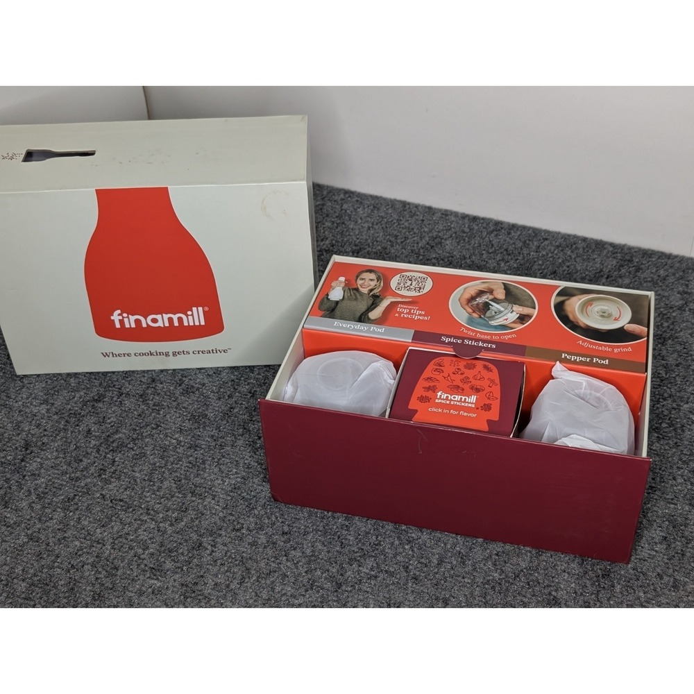 Red FinaMill Set Battery Pepper Mill & Spice Grinder + 2 FinaPods